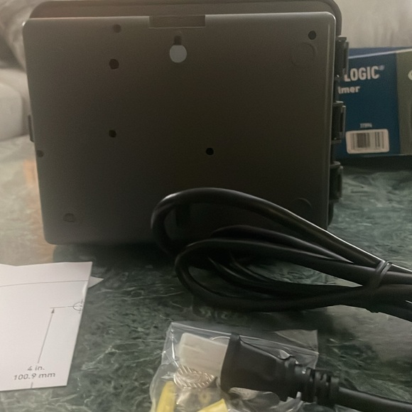 Orbit 4 Station Easy-Set Logic Sprinkler Timer Indoor/Outdoor - Picture 12 of 13